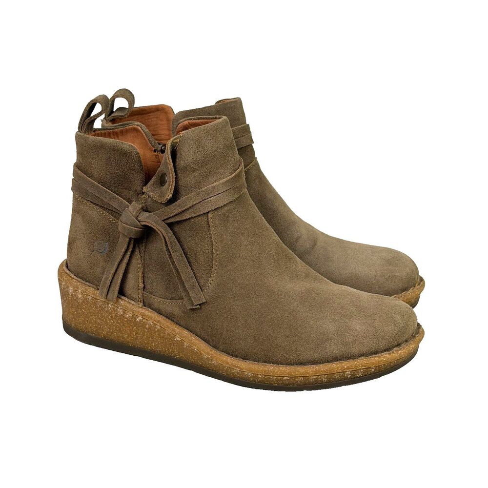 Born Vaughn Womens 8 Taupe Suede Ankle Boots Wedge Heel Side Zip Boho Booties